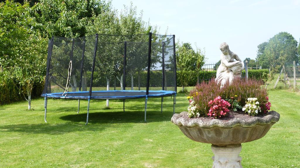Gite Et Relais Equestre De Marie Tours-en-Vimeu Exterior foto